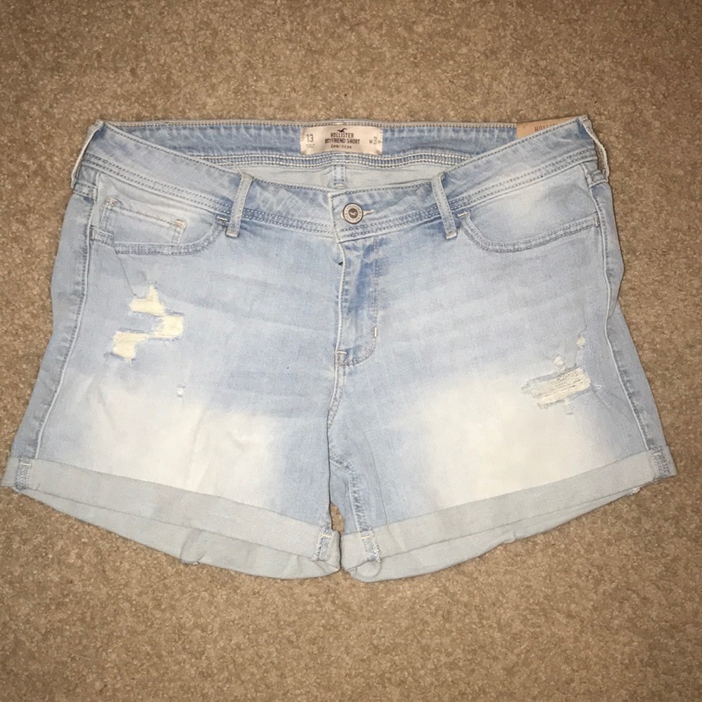 Light denim boyfriend shorts